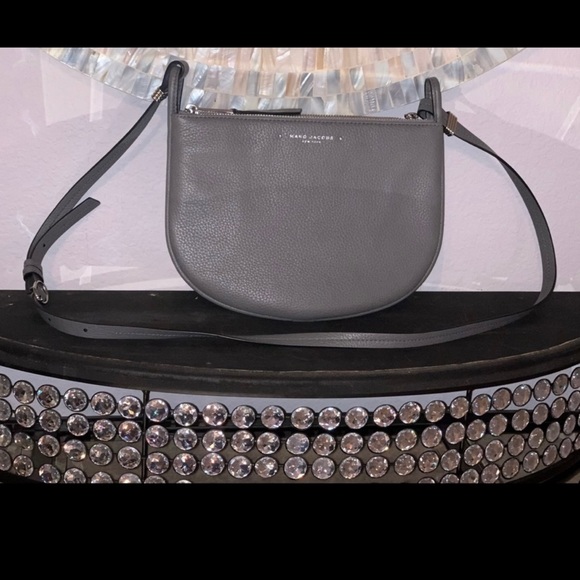 Marc Jacobs Handbags - NWT Marc Jacobs gray crossbody handbag